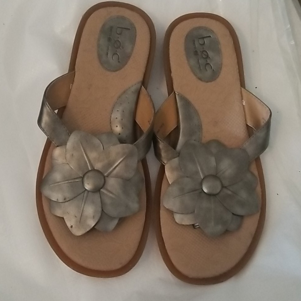 Ladies sandals